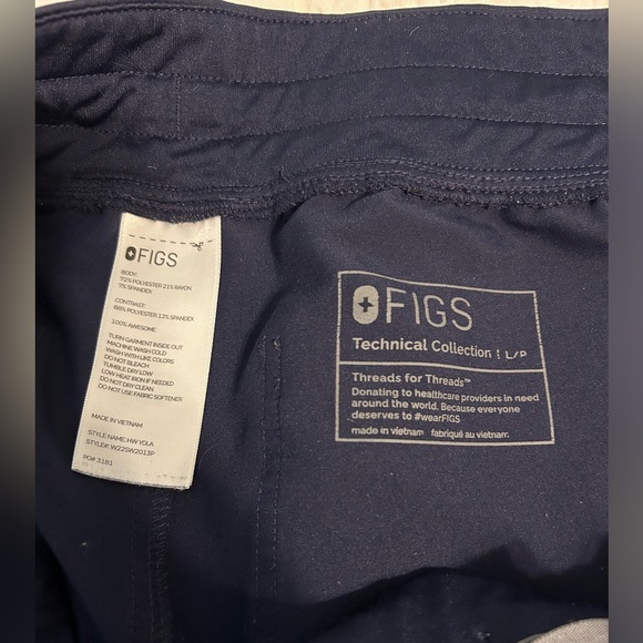 Figs scrub set color navy size large - Picture 8 of 8